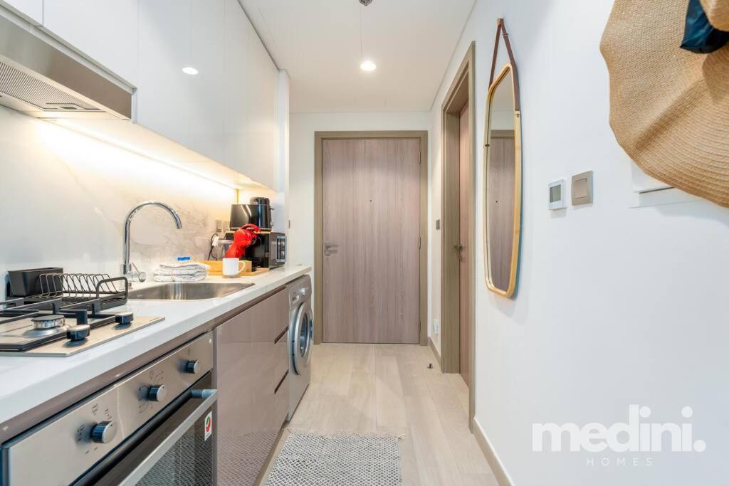 12min From Burj Khalifa - - Azizi Riviera Apartment Dubai