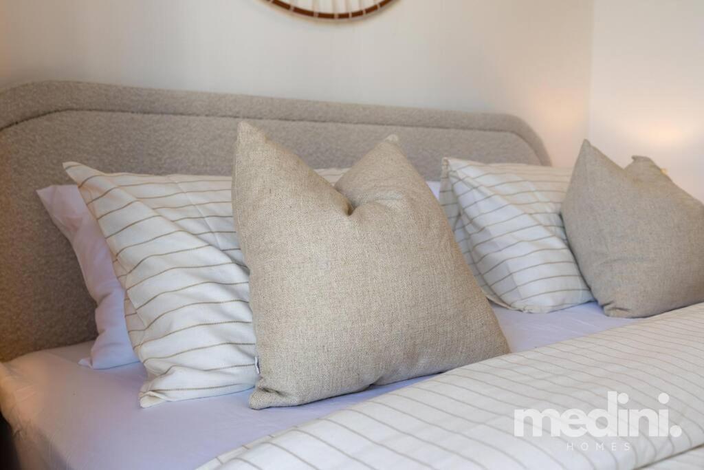 Apartment 12min From Burj Khalifa - - Azizi Riviera Dubai