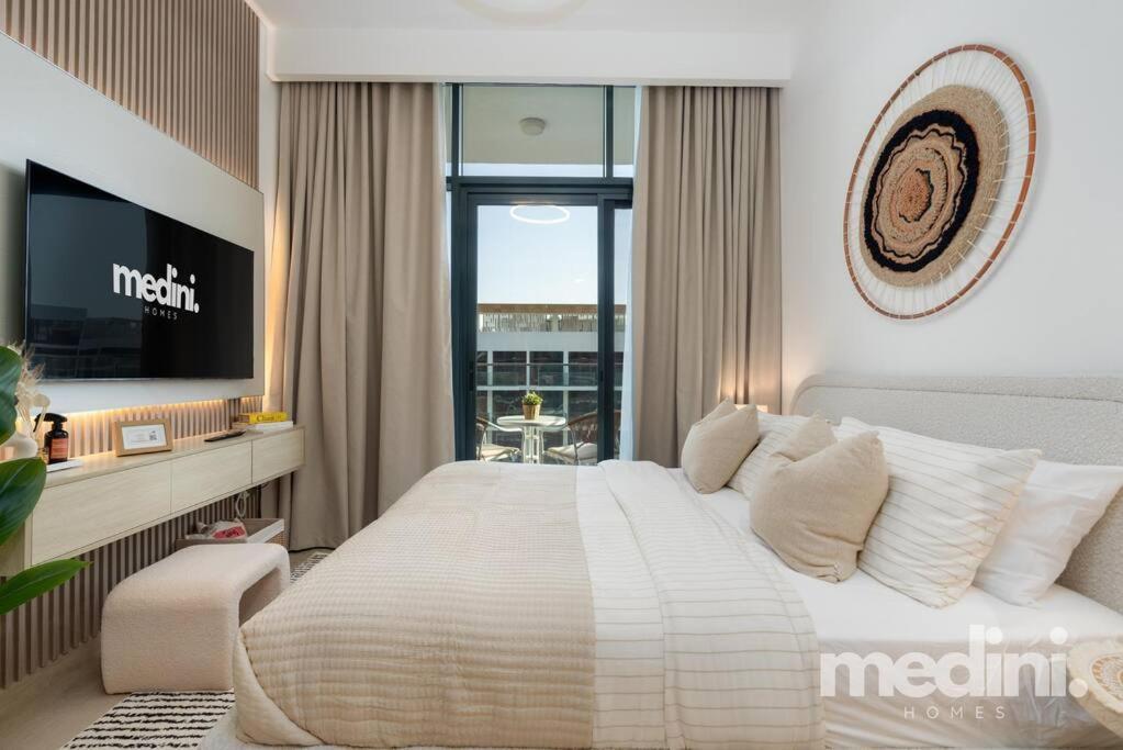 12min From Burj Khalifa - - Azizi Riviera Apartment *