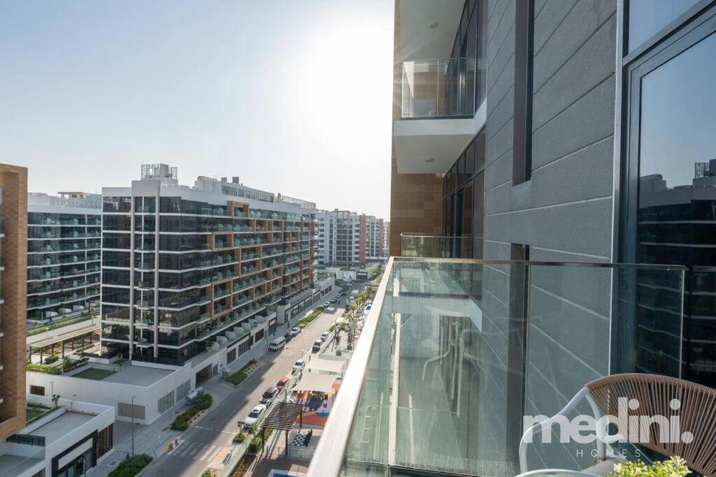 12min From Burj Khalifa - - Azizi Riviera Apartment Dubai