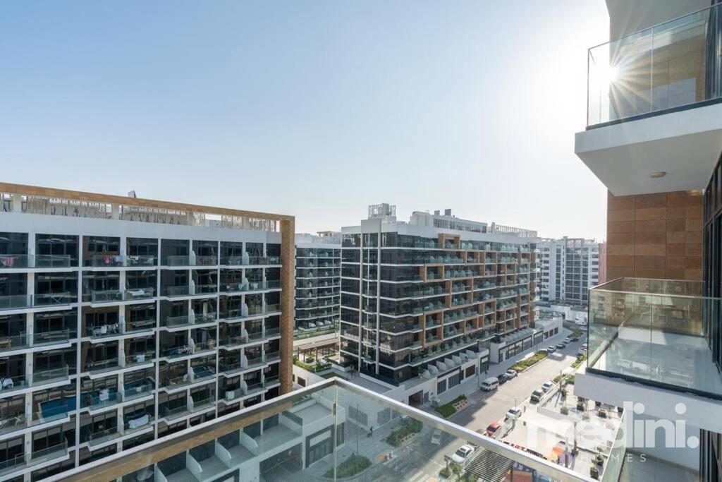 Apartment 12min From Burj Khalifa - - Azizi Riviera Dubai