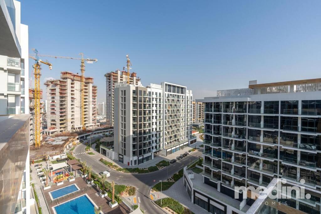 12min From Burj Khalifa - - Azizi Riviera * Dubai